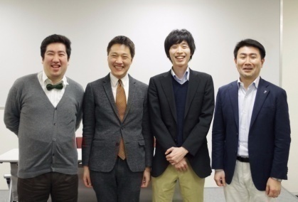 (左から)モデレーター 小川様、 フューチャーブリッジパートナーズ株式会社 代表取締役 長橋 賢吾様、株式会社Schoo 代表取締役社長 森 健志郎様、主催・司会 原田